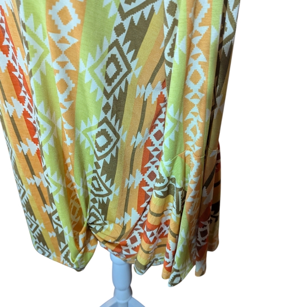 L & B Aztec Bright Print Knit Tunic Top Bell Sleeves Angel Sleeves sz S - Picture 7 of 10